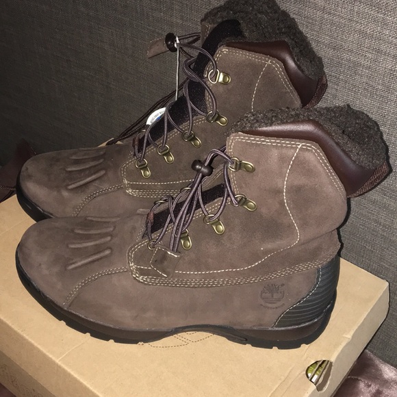 Boots - Picture 3 of 4